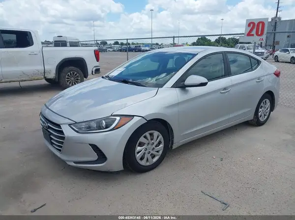 5NPD74LF4HH182918 2017 HYUNDAI ELANTRA - Image 2