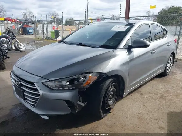 5NPD74LF4HH183020 2017 HYUNDAI ELANTRA - Image 2