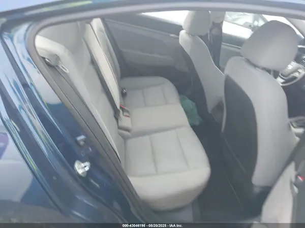 5NPD74LF4HH184054 2017 HYUNDAI ELANTRA - Image 8