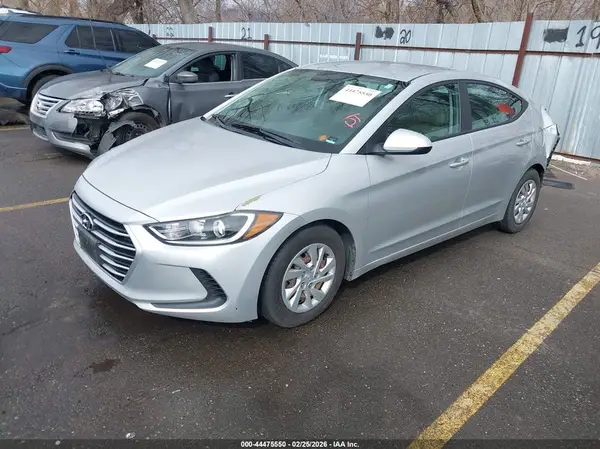 5NPD74LF4HH186533 2017 HYUNDAI ELANTRA - Image 2
