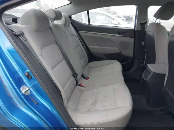 5NPD74LF4HH192123 2017 HYUNDAI ELANTRA - Image 8