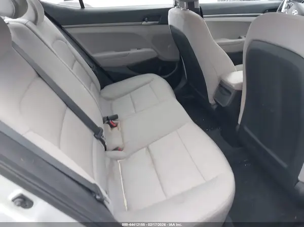 5NPD74LF4HH193921 2017 HYUNDAI ELANTRA - Image 8