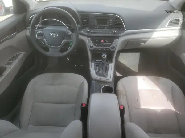 5NPD74LF4HH197578 2017 HYUNDAI ELANTRA - Image 8
