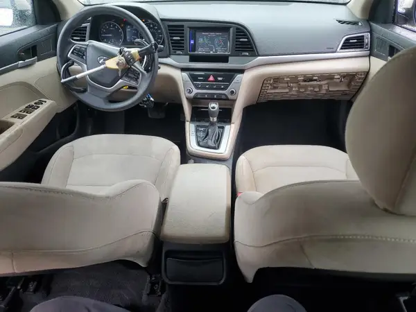 5NPD74LF4HH202424 2017 HYUNDAI ELANTRA - Image 8