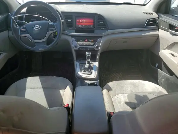 5NPD74LF4HH204304 2017 HYUNDAI ELANTRA - Image 8