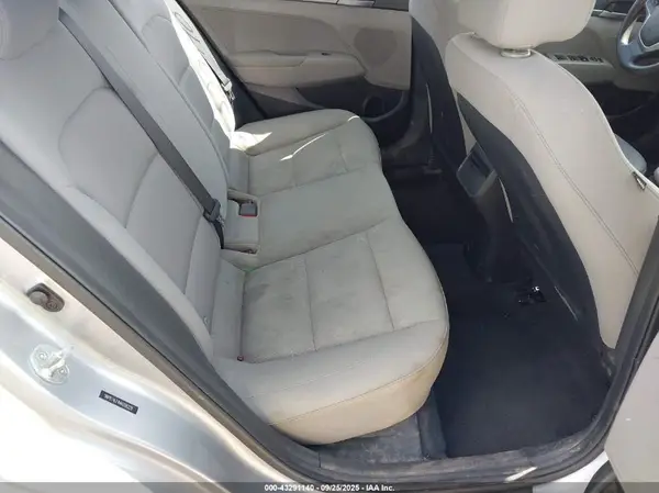 5NPD74LF4HH206229 2017 HYUNDAI ELANTRA - Image 8