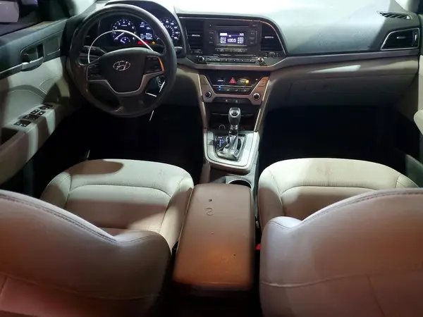 5NPD74LF4HH208451 2017 HYUNDAI ELANTRA - Image 8
