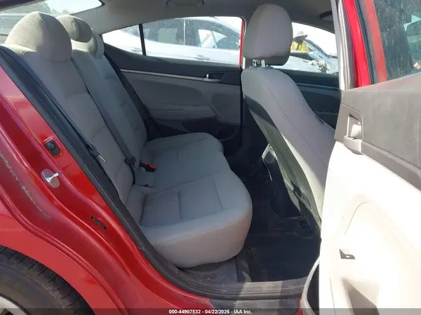 5NPD74LF4HH211124 2017 HYUNDAI ELANTRA - Image 8