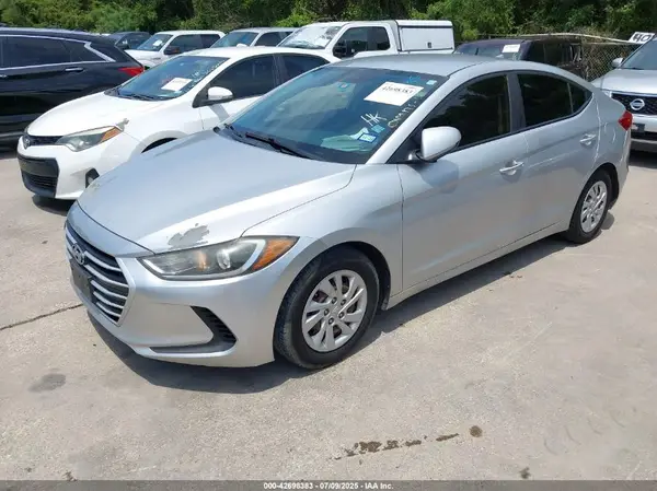 5NPD74LF4HH211687 2017 HYUNDAI ELANTRA - Image 2