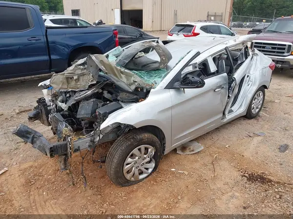 5NPD74LF4HH211897 2017 HYUNDAI ELANTRA - Image 2