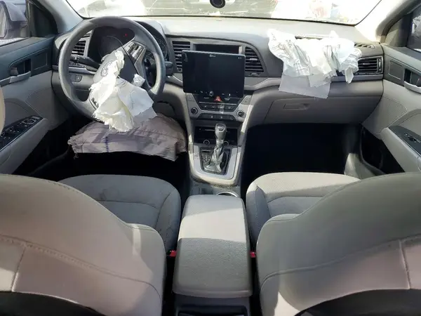 5NPD74LF4HH212063 2017 HYUNDAI ELANTRA - Image 8
