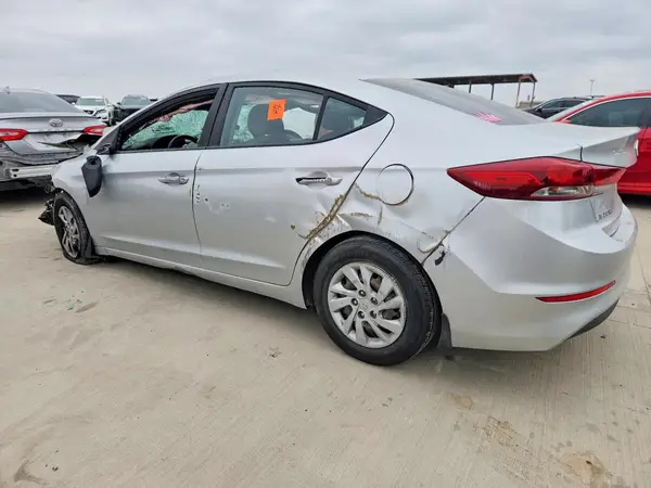 5NPD74LF4JH216426 2018 HYUNDAI ELANTRA - Image 2
