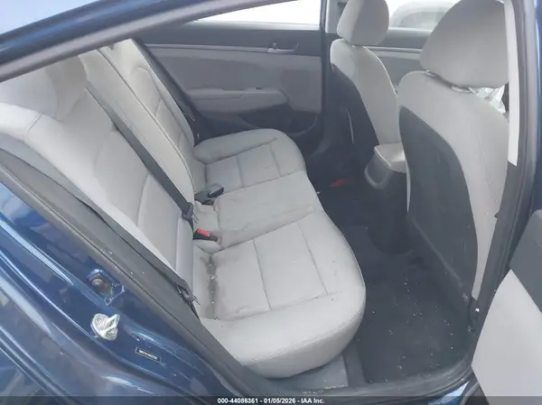 5NPD74LF4JH227295 2018 HYUNDAI ELANTRA - Image 8