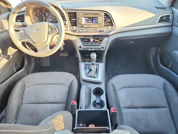 5NPD74LF4JH235882 2018 HYUNDAI ELANTRA - Image 8