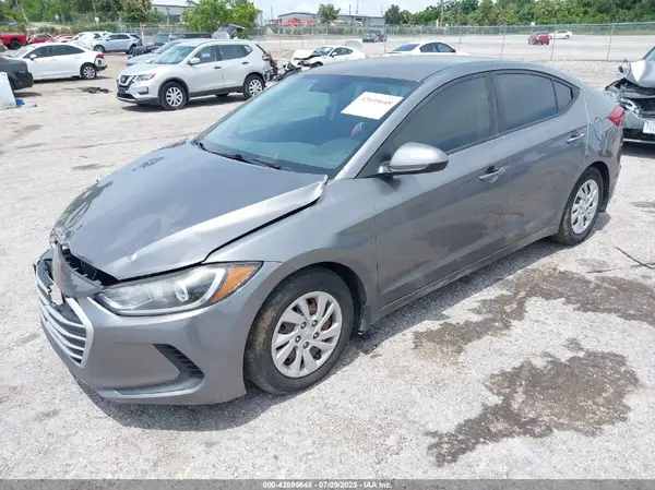5NPD74LF4JH247322 2018 HYUNDAI ELANTRA - Image 2