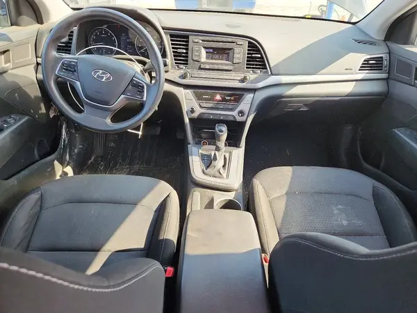 5NPD74LF4JH252780 2018 HYUNDAI ELANTRA - Image 8