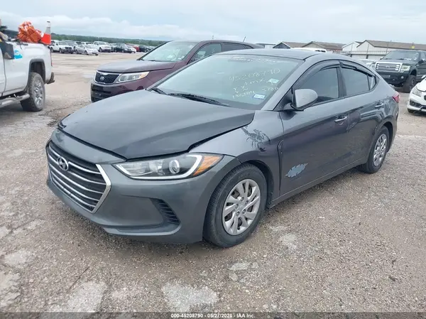 5NPD74LF4JH259373 2018 HYUNDAI ELANTRA - Image 2