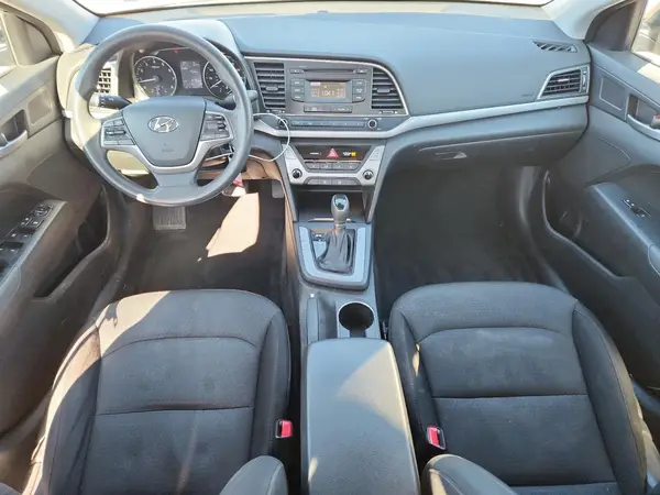5NPD74LF4JH274164 2018 HYUNDAI ELANTRA - Image 8
