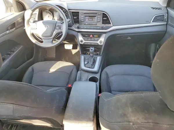 5NPD74LF4JH274956 2018 HYUNDAI ELANTRA - Image 8