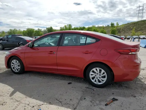 5NPD74LF4JH275024 2018 HYUNDAI ELANTRA - Image 2