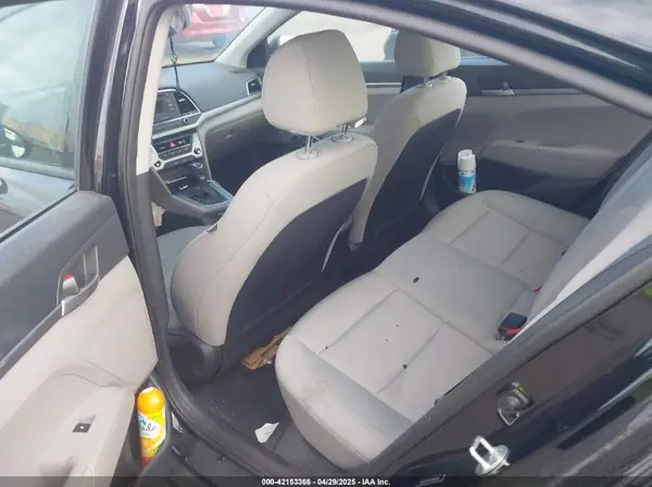 5NPD74LF4JH280305 2018 HYUNDAI ELANTRA - Image 8