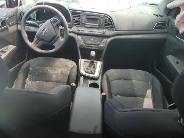 5NPD74LF4JH280403 2018 HYUNDAI ELANTRA - Image 8