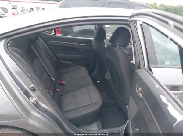 5NPD74LF4JH282460 2018 HYUNDAI ELANTRA - Image 8