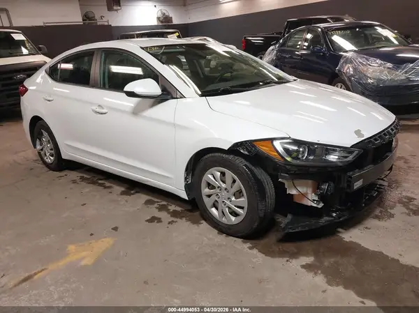 5NPD74LF4JH285410 2018 HYUNDAI ELANTRA - Image 1