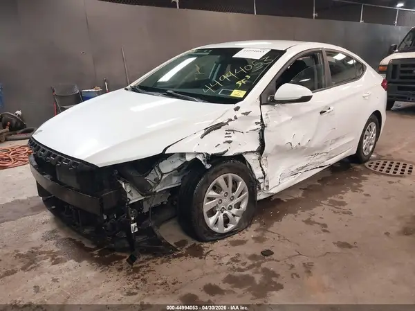5NPD74LF4JH285410 2018 HYUNDAI ELANTRA - Image 2