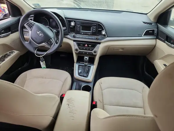 5NPD74LF4JH288730 2018 HYUNDAI ELANTRA - Image 8