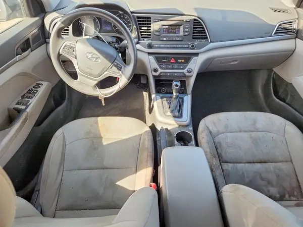 5NPD74LF4JH290400 2018 HYUNDAI ELANTRA - Image 8