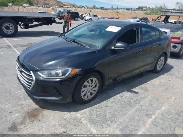 5NPD74LF4JH292583 2018 HYUNDAI ELANTRA - Image 2