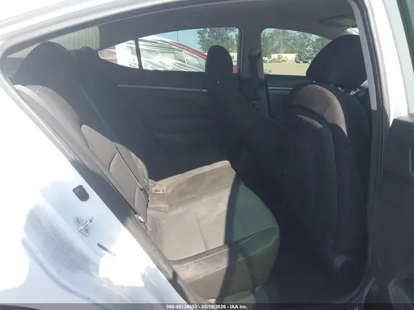 5NPD74LF4JH295208 2018 HYUNDAI ELANTRA - Image 8