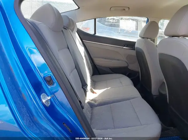 5NPD74LF4JH296262 2018 HYUNDAI ELANTRA - Image 8