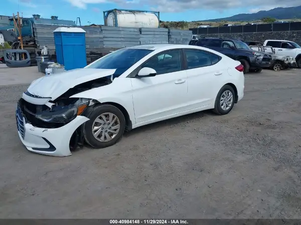 5NPD74LF4JH302402 2018 HYUNDAI ELANTRA - Image 2