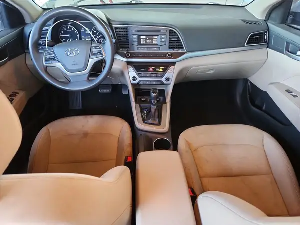 5NPD74LF4JH303114 2018 HYUNDAI ELANTRA - Image 8