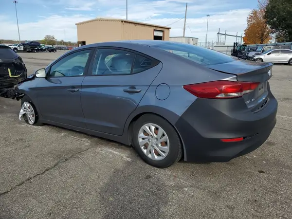 5NPD74LF4JH303260 2018 HYUNDAI ELANTRA - Image 2