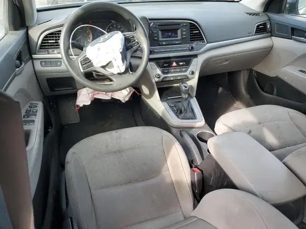 5NPD74LF4JH303260 2018 HYUNDAI ELANTRA - Image 8
