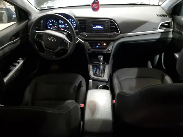 5NPD74LF4JH308927 2018 HYUNDAI ELANTRA - Image 8