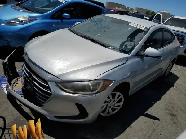 5NPD74LF4JH312928 2018 HYUNDAI ELANTRA - Image 1