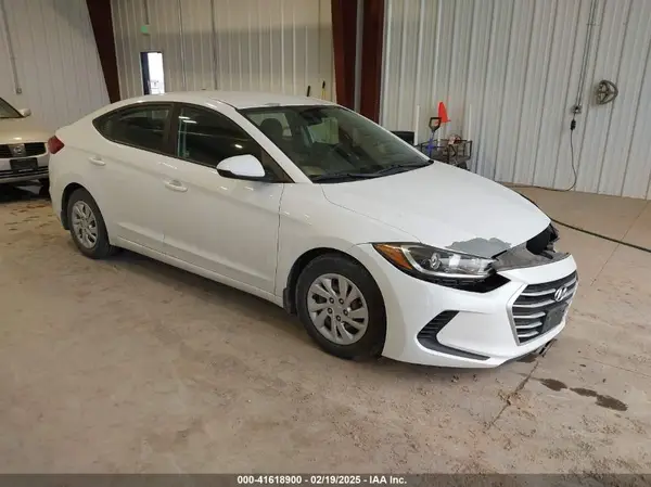 5NPD74LF4JH328935 2018 HYUNDAI ELANTRA - Image 1