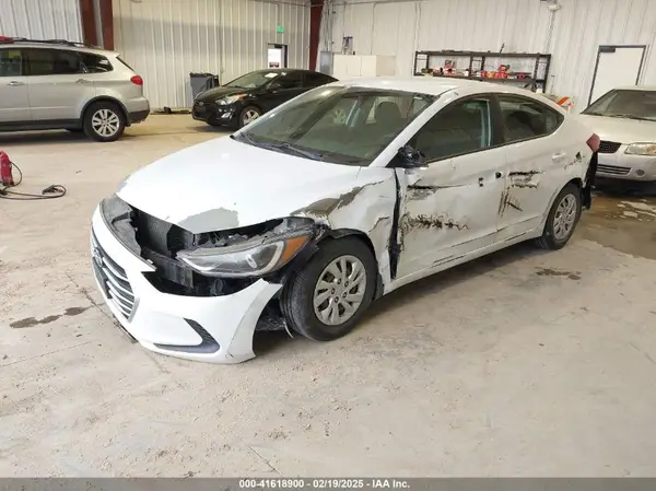 5NPD74LF4JH328935 2018 HYUNDAI ELANTRA - Image 2