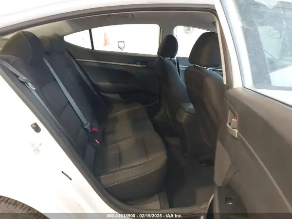 5NPD74LF4JH328935 2018 HYUNDAI ELANTRA - Image 8