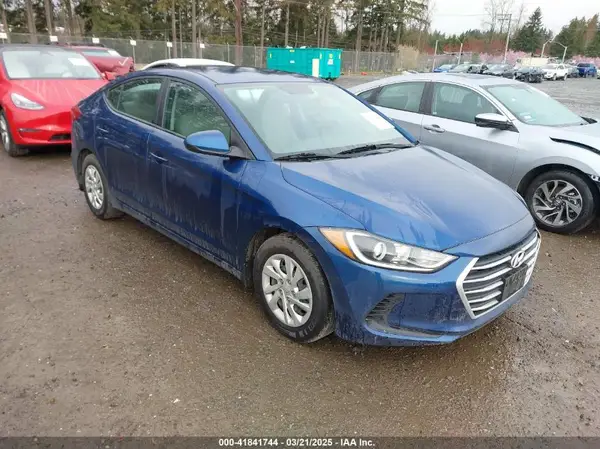 5NPD74LF4JH332726 2018 HYUNDAI ELANTRA - Image 1