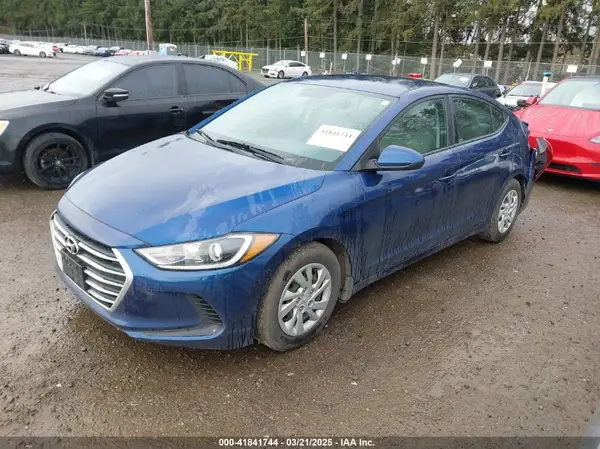 5NPD74LF4JH332726 2018 HYUNDAI ELANTRA - Image 2