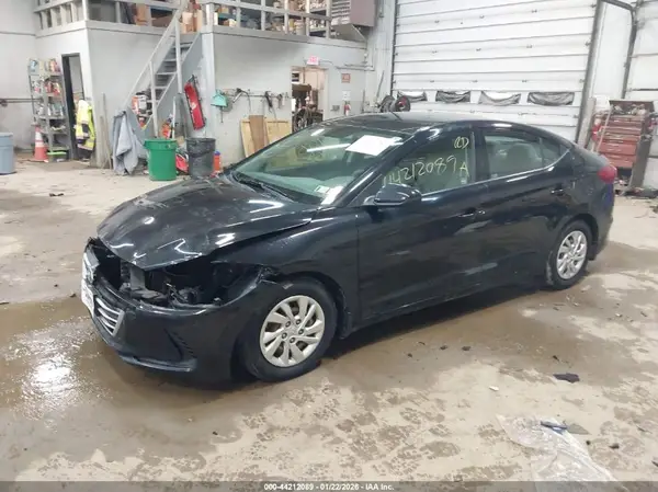 5NPD74LF4JH336338 2018 HYUNDAI ELANTRA - Image 2