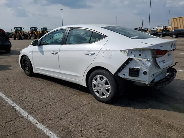 5NPD74LF4JH338199 2018 HYUNDAI ELANTRA - Image 2