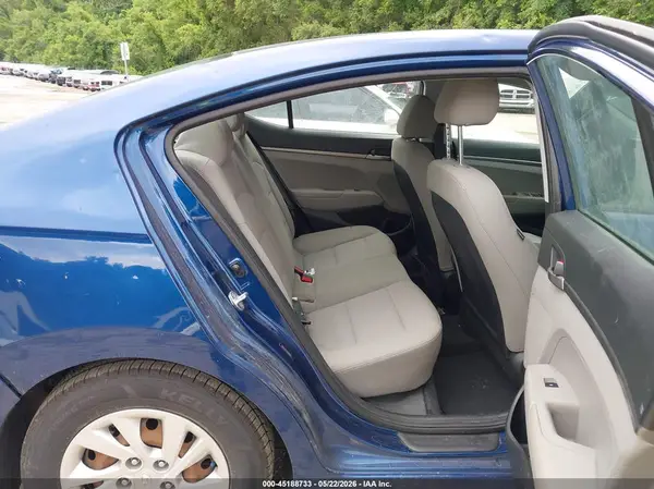 5NPD74LF4JH339613 2018 HYUNDAI ELANTRA - Image 8
