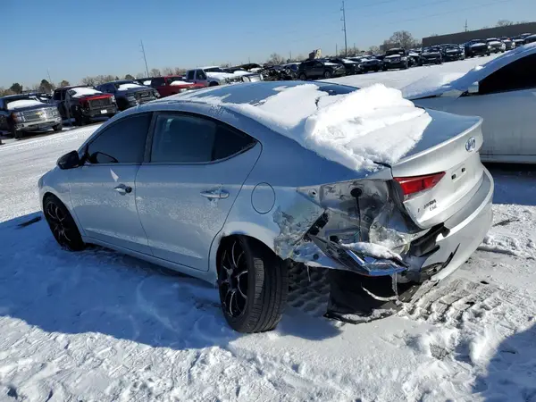 5NPD74LF4JH341779 2018 HYUNDAI ELANTRA - Image 2