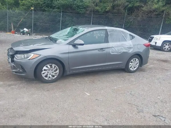 5NPD74LF4JH347386 2018 HYUNDAI ELANTRA - Image 2